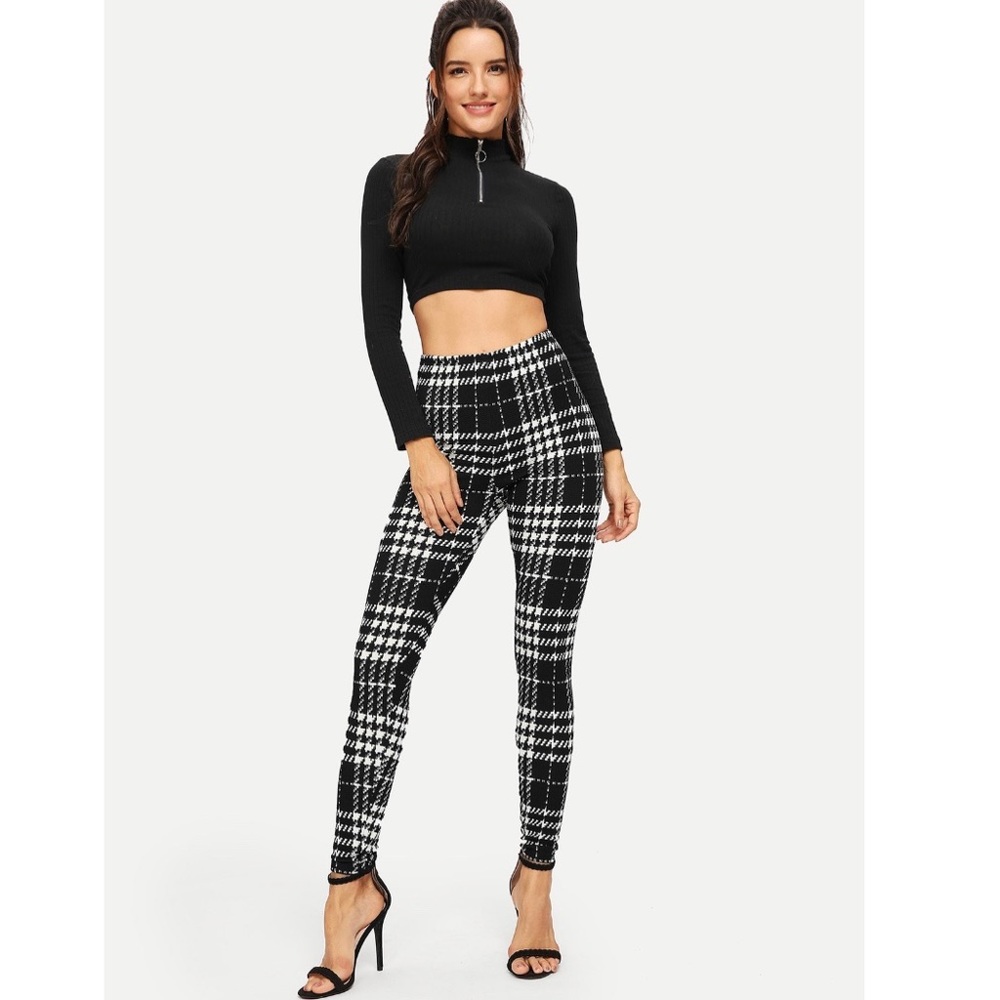 Plaid Ankle Legging - Black Pant with White Plaid